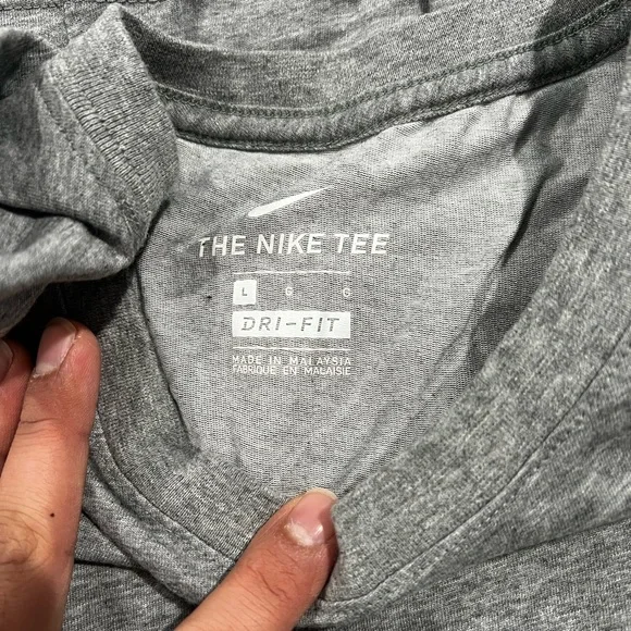 Nike Dri-Fit T Shirts - Picture 5 of 5